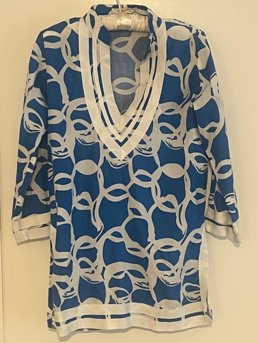 Blue & White Printed V-Neck Tunic Top